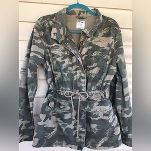 Woman’s / Unisex Camouflage Jacket.
